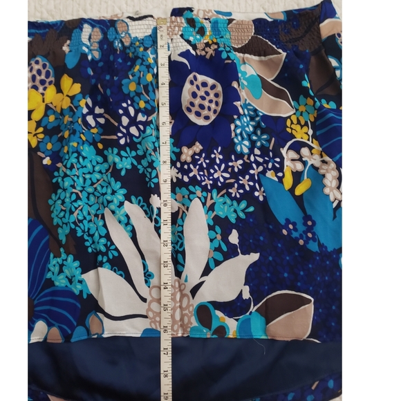 TRINA TURK blue floral halter blouse - Picture 4 of 10